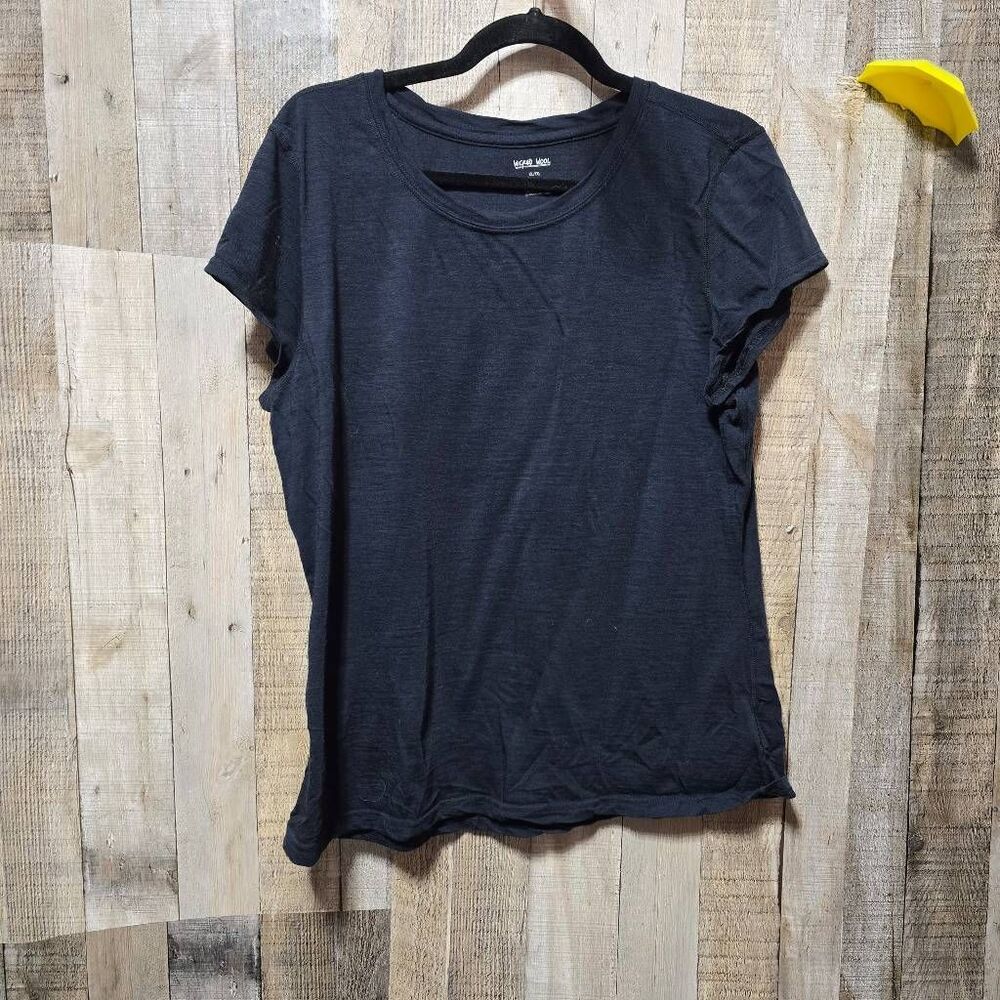 Wicked Wool Black Basic Tee XL Outdoor Winter Warm Cozy Minimalist Neutral